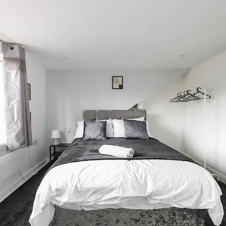Cosy Near Leeds City Centre شقة *